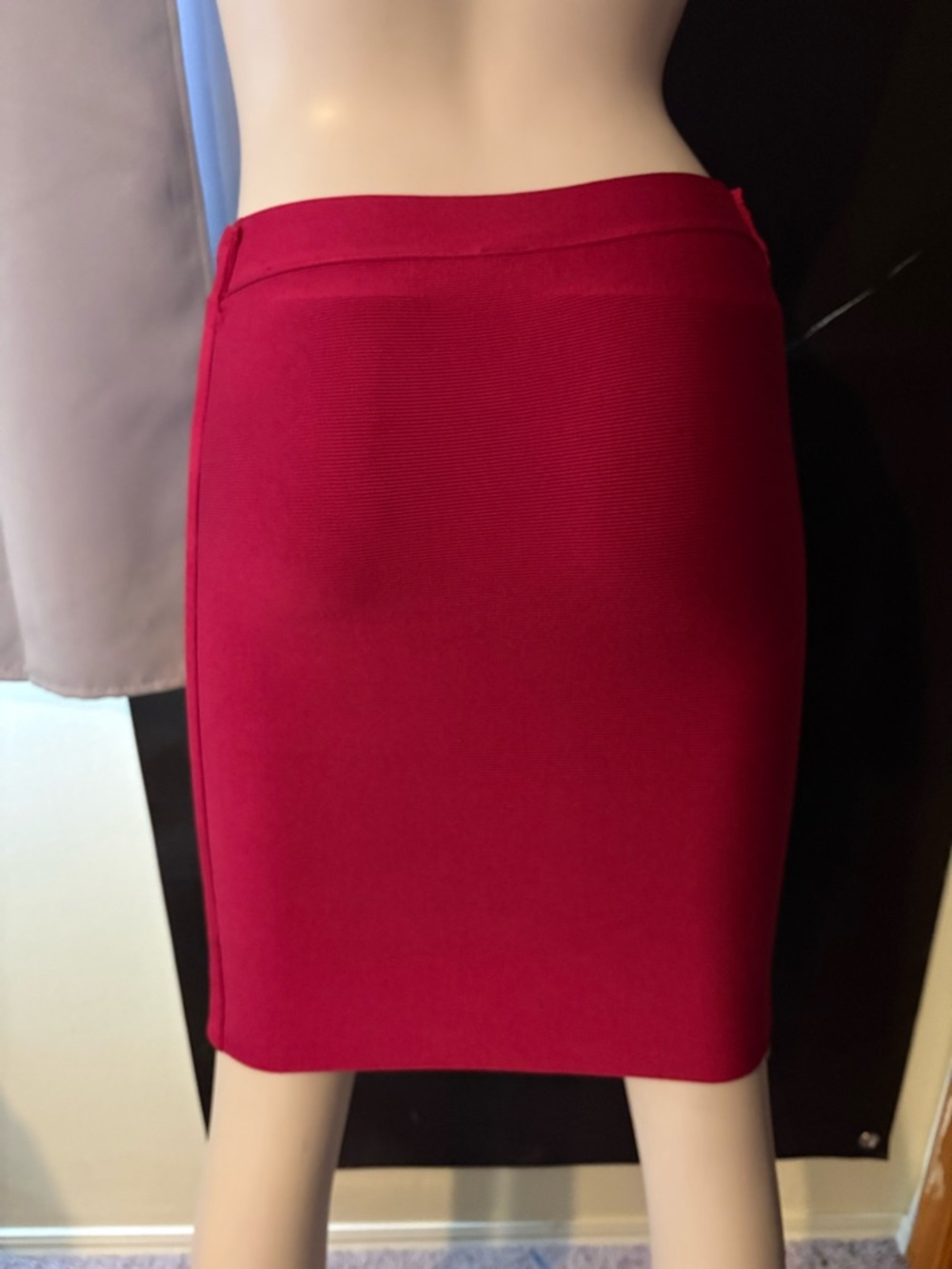 Guess by Marciano Fitted Red Pencil Skirt